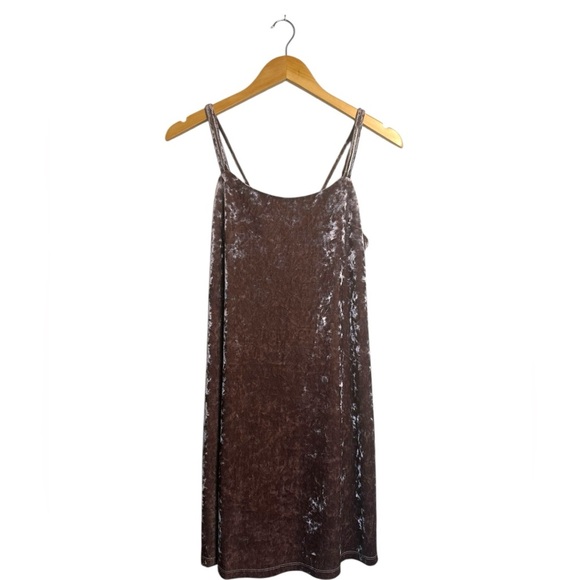 Lush | Mauve Velvet Dress | Sleeveless | Holiday Party | Mini Dress | Medium - Picture 2 of 7